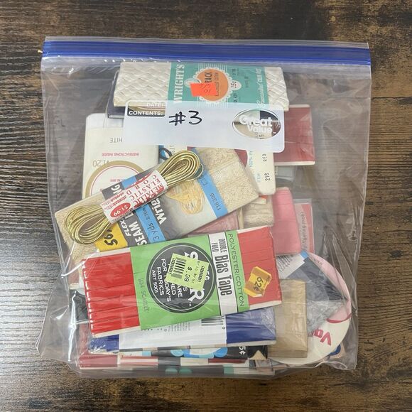 Vintage Craft Lot of 30 Wrights & More Sewing NOS Buttons Trim Rick Rack Piping - Picture 13 of 13